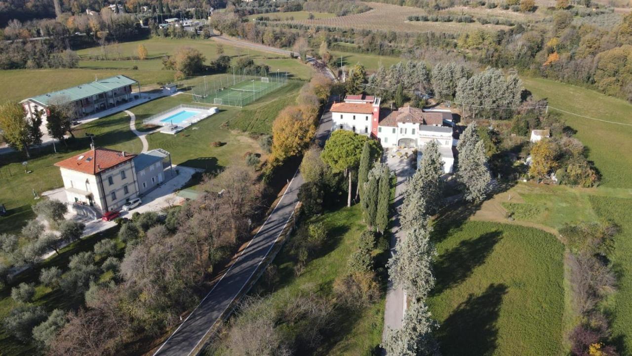 Country Esmera Desenzano del Garda Zewnętrze zdjęcie